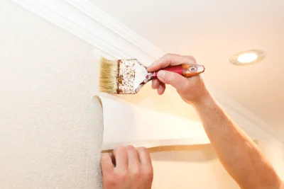 Pose de papier peint à Chenières — revêtements muraux et toiles de verre
